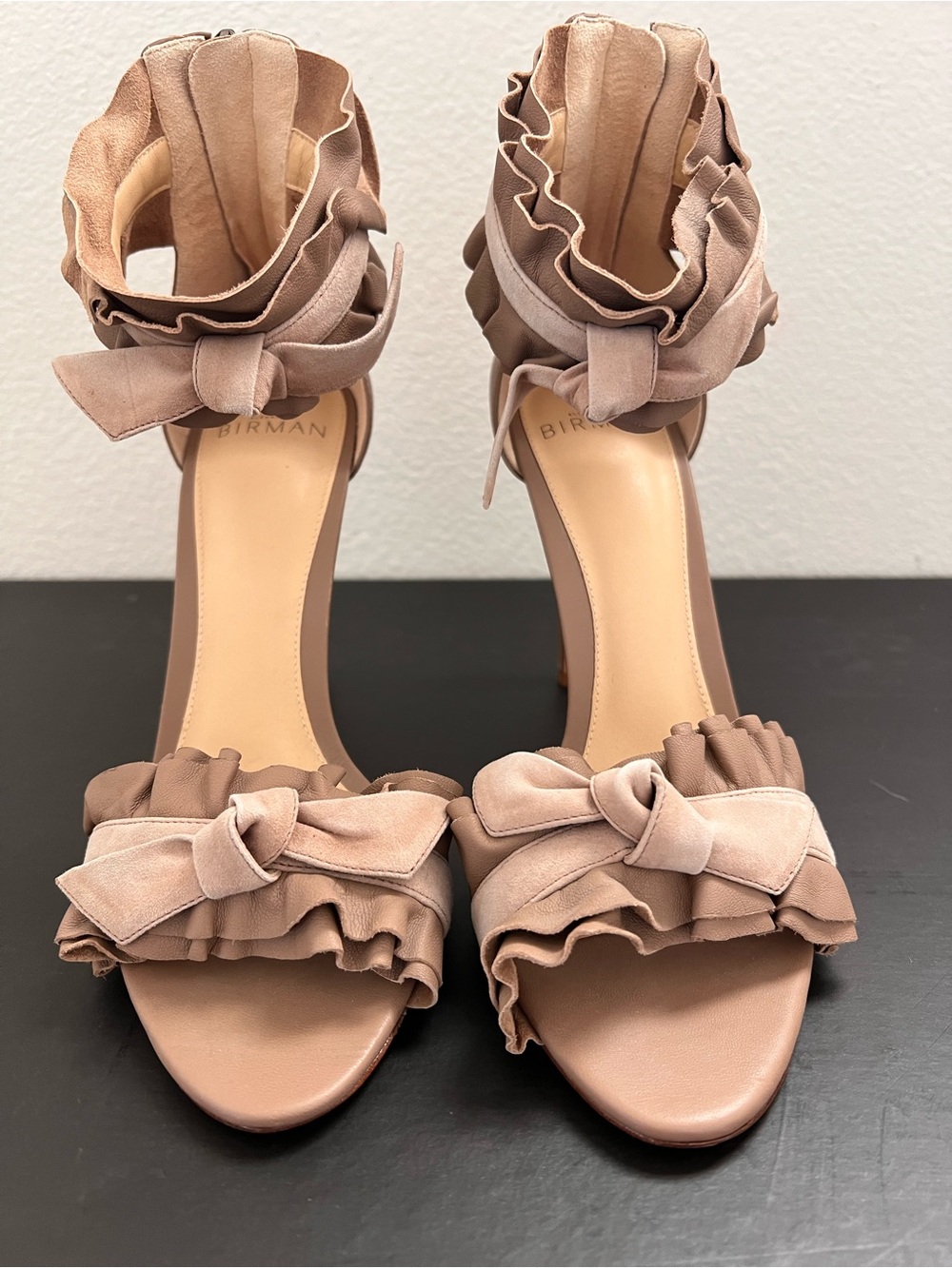 Alexandre Birman Ruffled Ankle Strap Bow Stiletto Heels Sandals Taupe 7.5 New